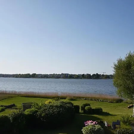 Lichtdurchflutete Mit Direktem Schleiblick Apartamento *