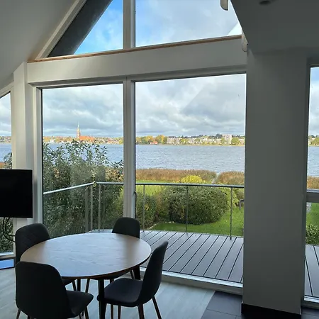 Lichtdurchflutete Mit Direktem Schleiblick Apartament *
